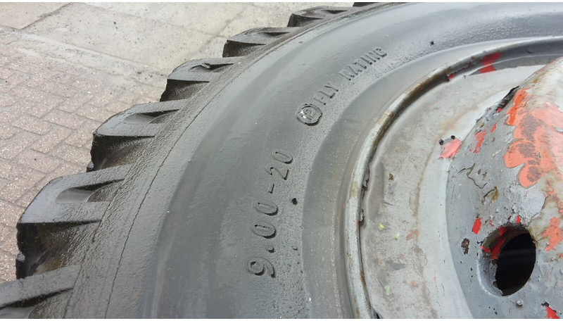 Vredenstein banden - Wheels and tires: picture 5 Vredenstein banden - Wheels and tires: picture 5