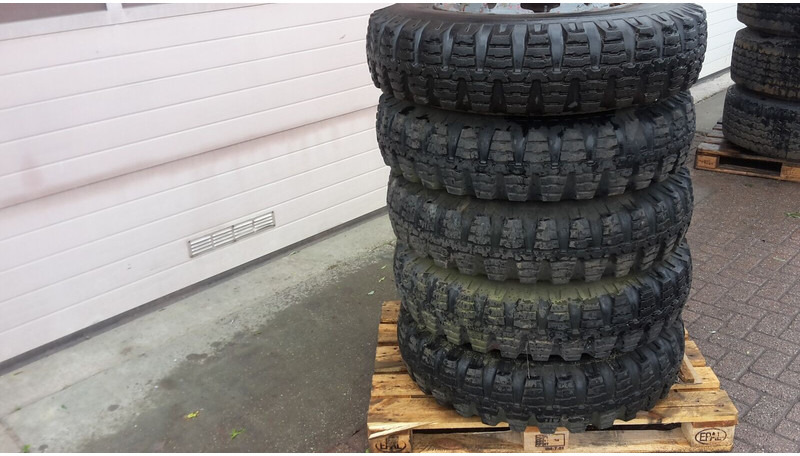 Vredenstein banden - Wheels and tires: picture 2 Vredenstein banden - Wheels and tires: picture 2