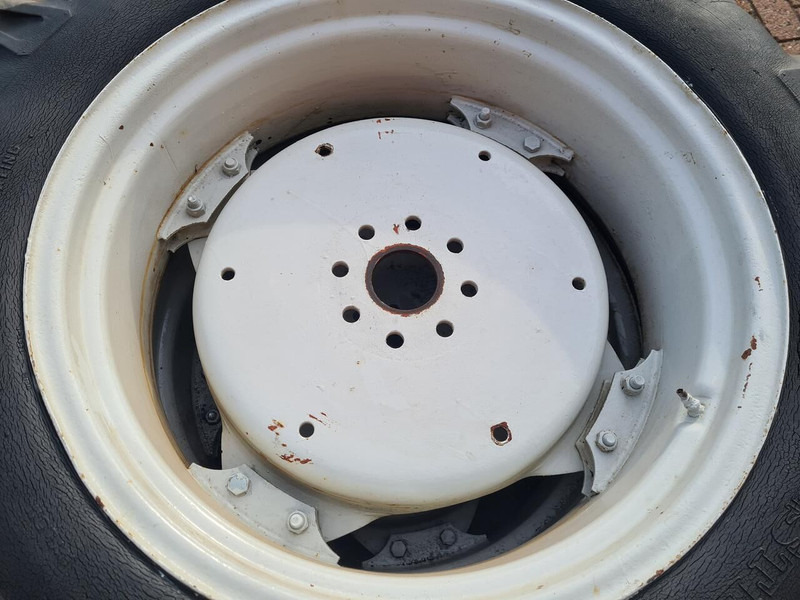 Trekker banden - Gebruikt - Wheels and tires: picture 4 Trekker banden - Gebruikt - Wheels and tires: picture 4