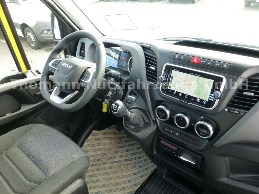 New Tow truck, Van Iveco DAILY 70C18 DoKa Schiebeplateau Luftfed Navi: picture 31