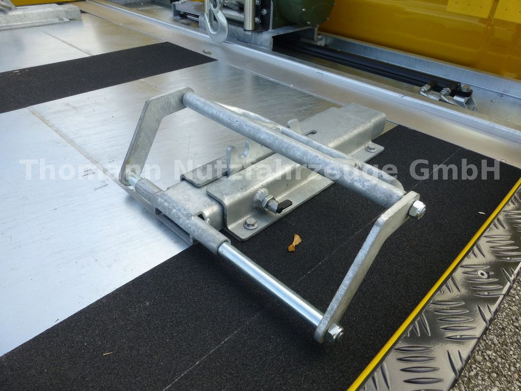 New Tow truck, Van Iveco DAILY 70C18 DoKa Schiebeplateau Luftfed Navi: picture 17