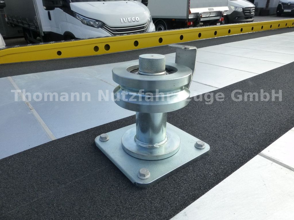 New Tow truck, Van Iveco DAILY 70C18 DoKa Schiebeplateau Luftfed Navi: picture 19