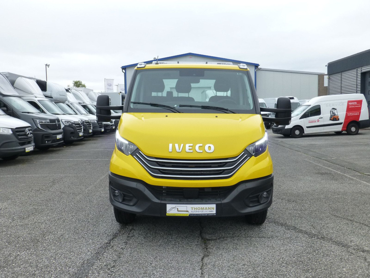 Iveco DAILY 72C18 Schiebeplateu Luftfed Navi Hubbrille - Tow truck: picture 3 Iveco DAILY 72C18 Schiebeplateu Luftfed Navi Hubbrille - Tow truck: picture 3