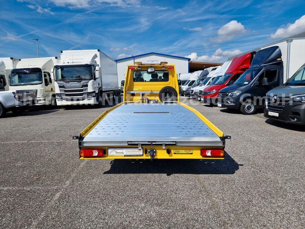 Iveco Daily 35S18 Autotransporter Aut. Luftfed. NAVI  - Tow truck: picture 5 Iveco Daily 35S18 Autotransporter Aut. Luftfed. NAVI  - Tow truck: picture 5