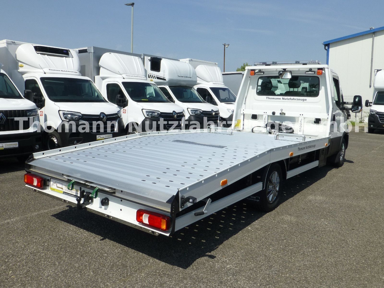 Iveco Daily 35S18 Autotransporter Aut. Luftfed. NAVI - Tow truck: picture 4 Iveco Daily 35S18 Autotransporter Aut. Luftfed. NAVI - Tow truck: picture 4