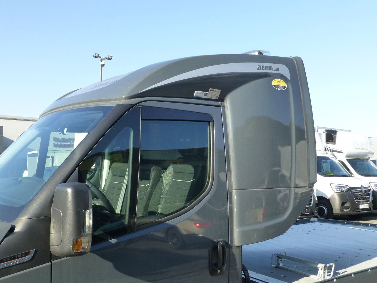 Iveco Daily 35S18 Autotransporter  NAVI Schlafkabine - Tow truck: picture 4 Iveco Daily 35S18 Autotransporter  NAVI Schlafkabine - Tow truck: picture 4