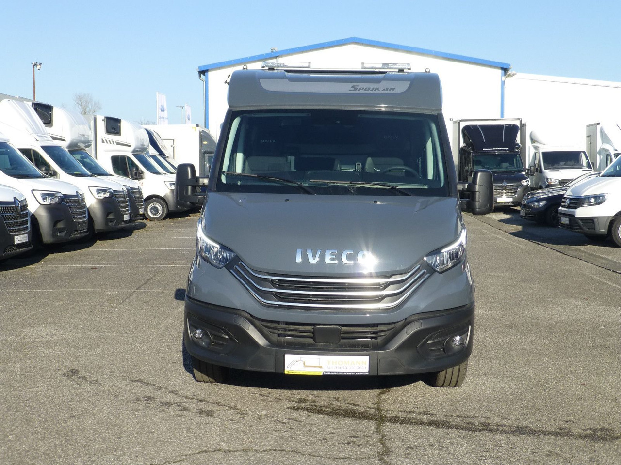 Iveco Daily 35S18 Autotransporter  NAVI Schlafkabine - Tow truck: picture 3 Iveco Daily 35S18 Autotransporter  NAVI Schlafkabine - Tow truck: picture 3