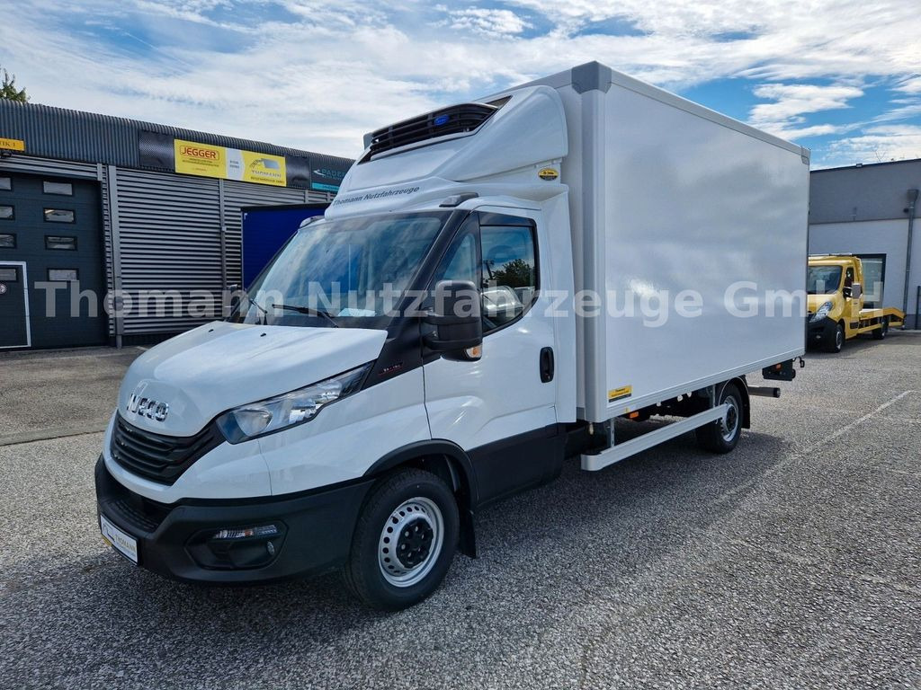 Iveco Daily 35S18 Kühlkoffer LBW BÄR Xarios 300 GH Iveco Daily 35S18 Kühlkoffer LBW BÄR Xarios 300 GH - Refrigerated van: picture 3 Iveco Daily 35S18 Kühlkoffer LBW BÄR Xarios 300 GH Iveco Daily 35S18 Kühlkoffer LBW BÄR Xarios 300 GH - Refrigerated van: picture 3