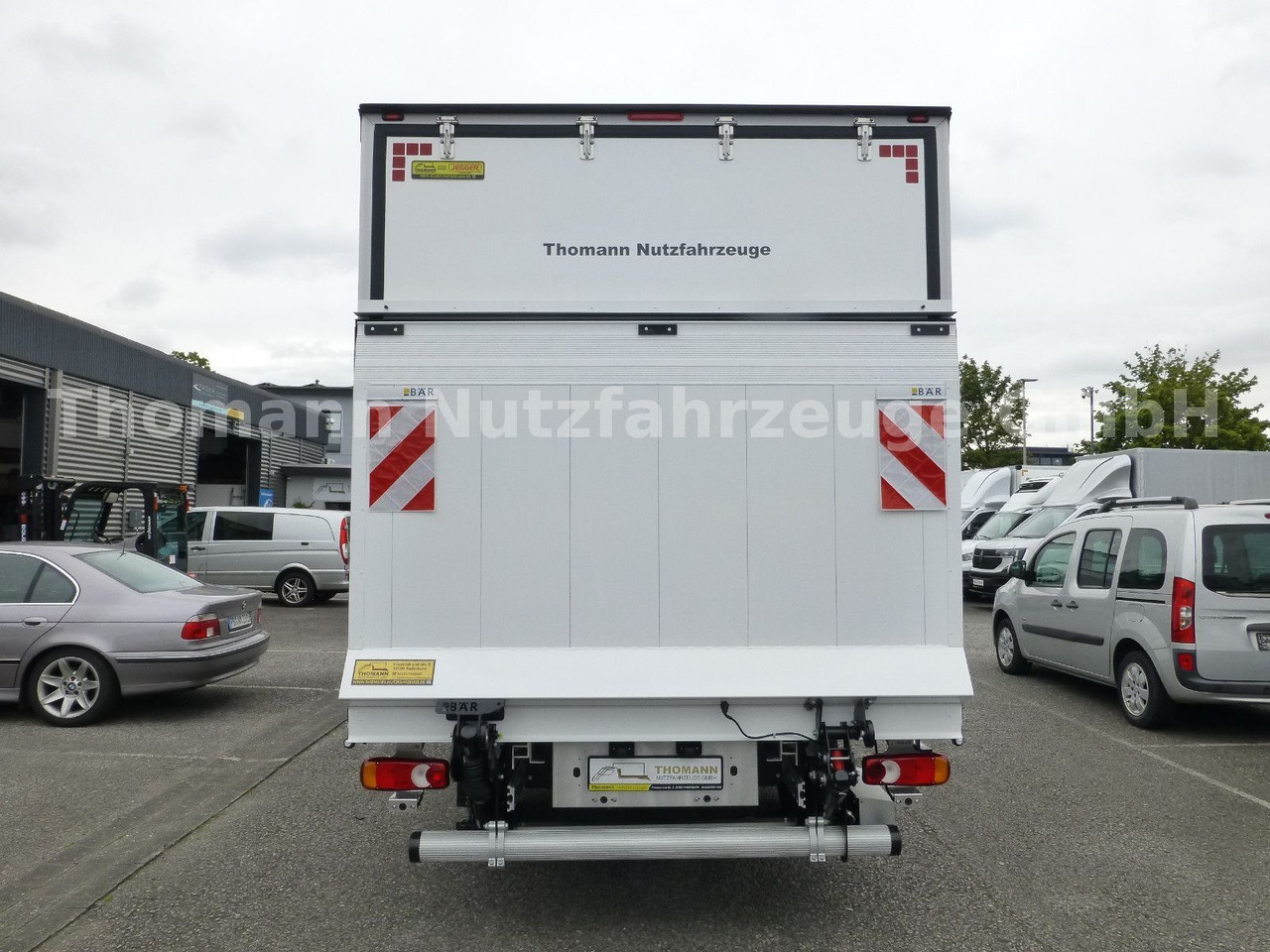 Box van Renault NEW Master 2025 Koffer mit BÄR Ladebordwand: picture 7