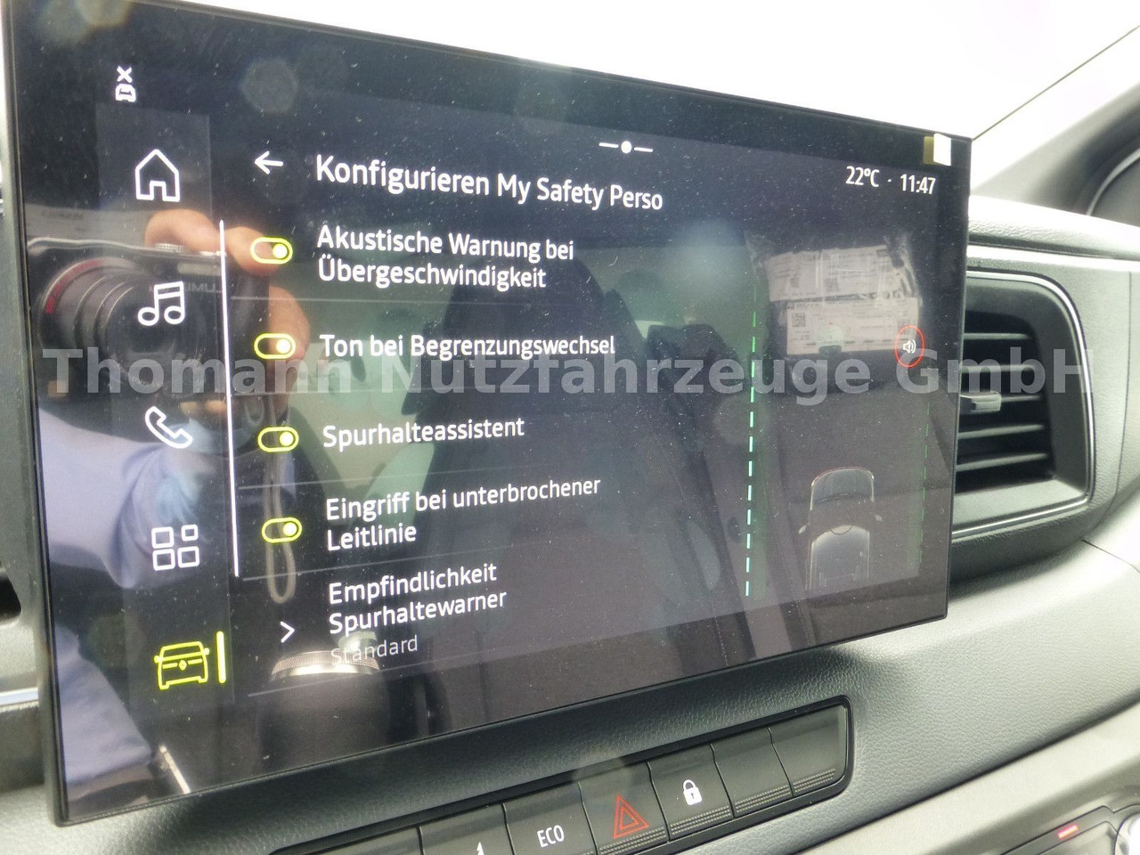 Box van Renault NEW Master 2025 Koffer mit BÄR Ladebordwand: picture 28