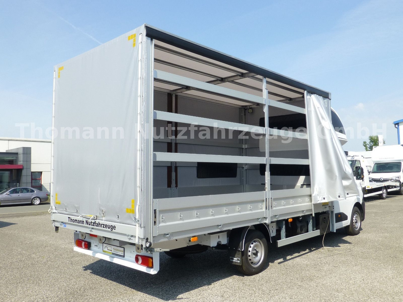 Curtain side van Renault NEW Master Pritsche Plane Schlafkabine: picture 7