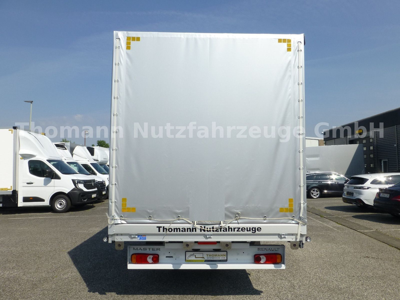 Curtain side van Renault NEW Master Pritsche Plane Schlafkabine: picture 6