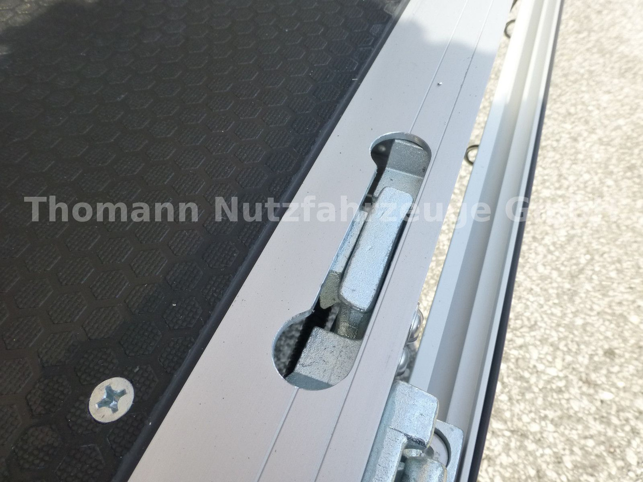 Curtain side van Renault NEW Master Pritsche Plane Schlafkabine: picture 18