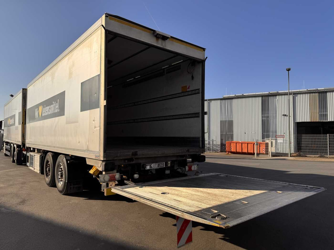 Refrigerator trailer Ackermann Z-VA-F 19/7,5 Carrier Supra 950U LBW Bär 2.000kg: picture 10