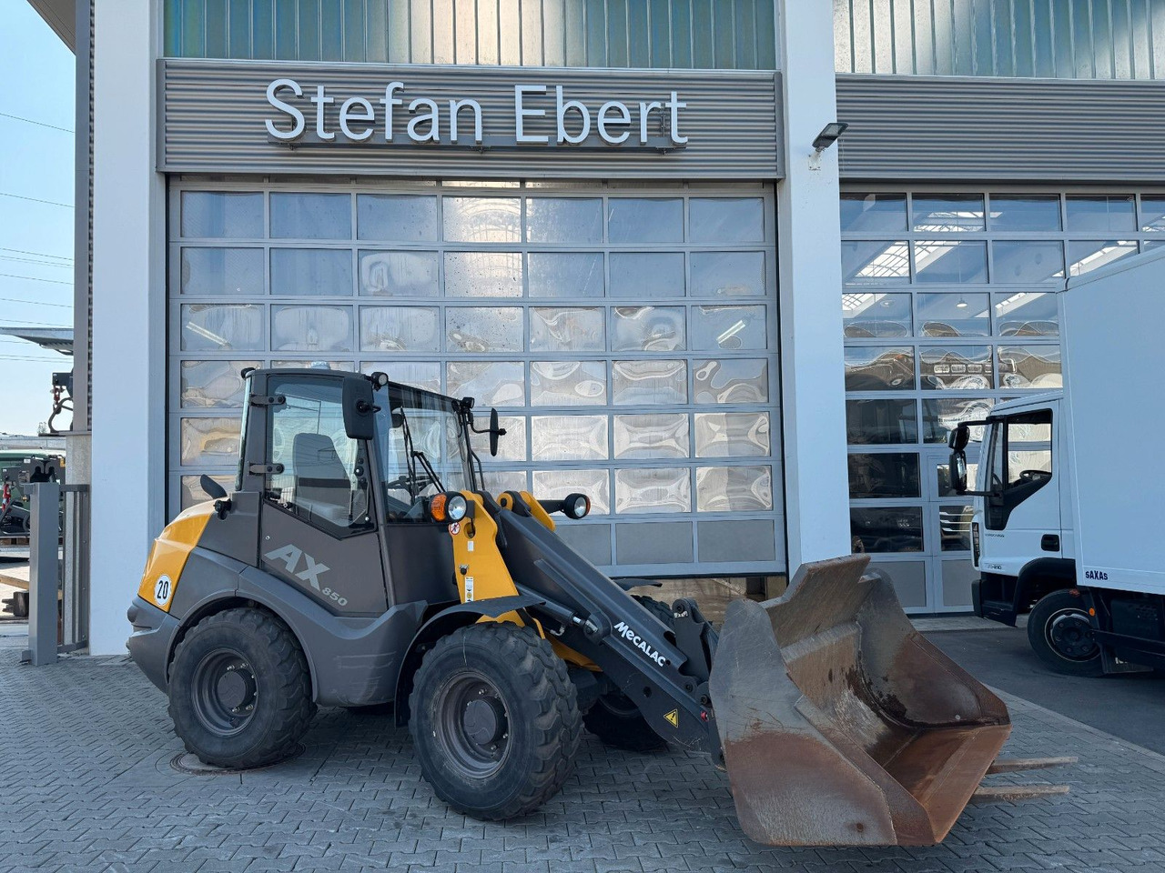 Ahlmann AX 850 / nur: 671h / 11.2022 / Gabel / Schaufel - Wheel loader: picture 1 Ahlmann AX 850 / nur: 671h / 11.2022 / Gabel / Schaufel - Wheel loader: picture 1