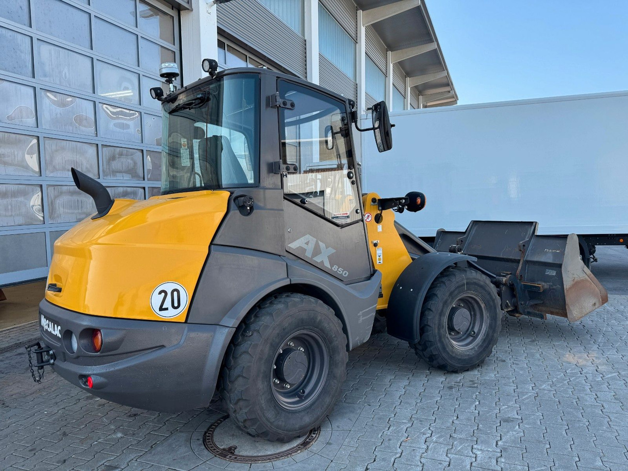 Ahlmann AX 850 / nur: 671h / 11.2022 / Gabel / Schaufel - Wheel loader: picture 2 Ahlmann AX 850 / nur: 671h / 11.2022 / Gabel / Schaufel - Wheel loader: picture 2