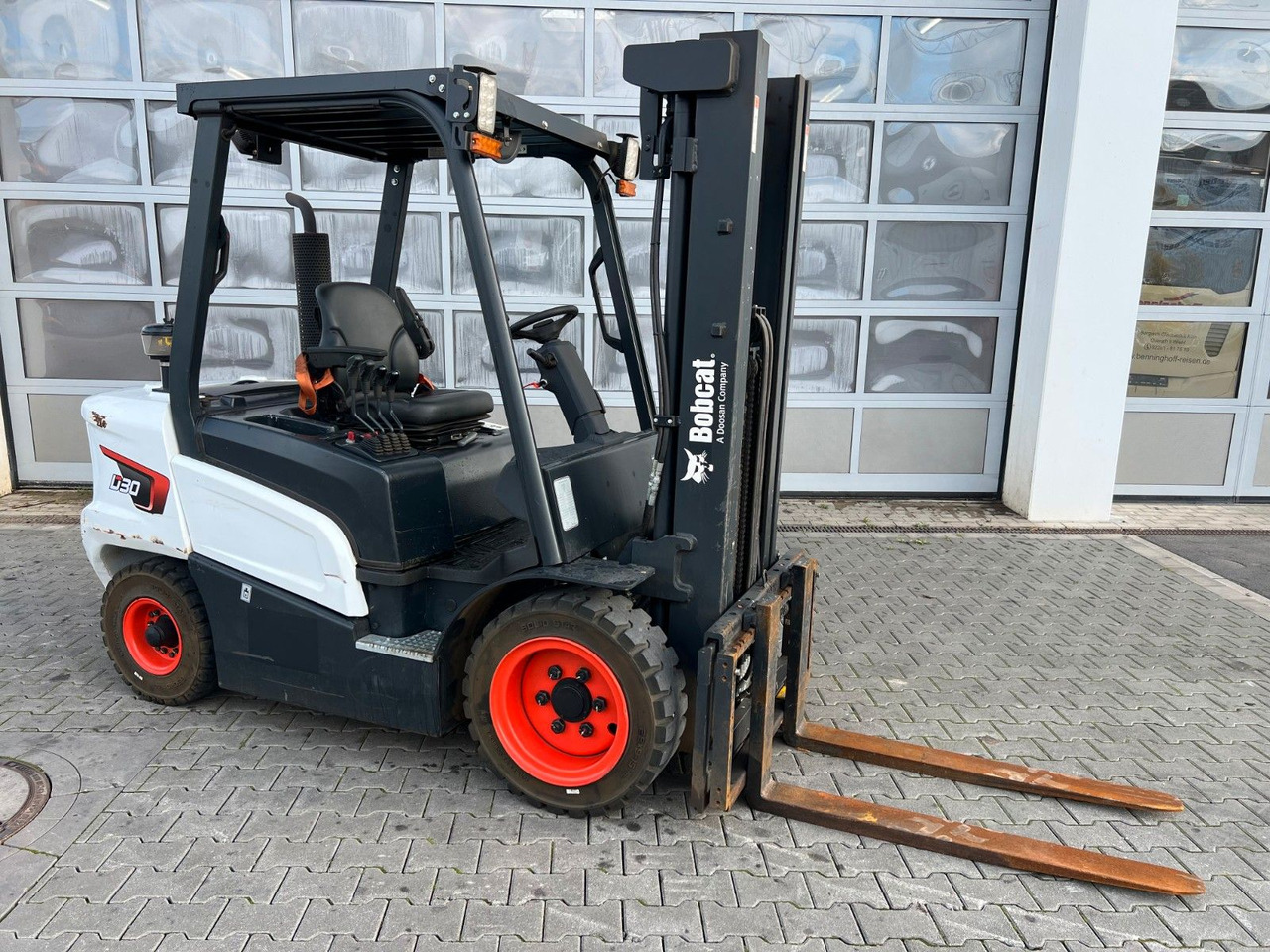 Bobcat D30NXS / nur 482h! / 12.2023 / SS - Electric forklift: picture 2 Bobcat D30NXS / nur 482h! / 12.2023 / SS - Electric forklift: picture 2