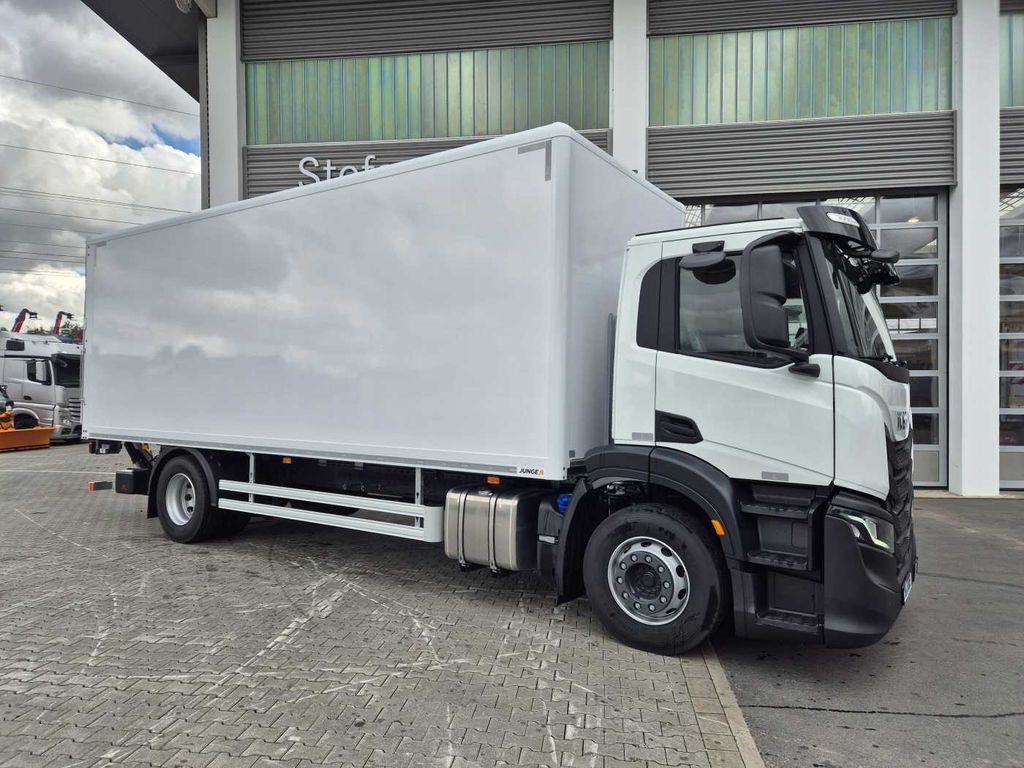 New Box truck Iveco AD190S40/P 4x2 Ladebordwand 2.000kg Navi ACC: picture 6