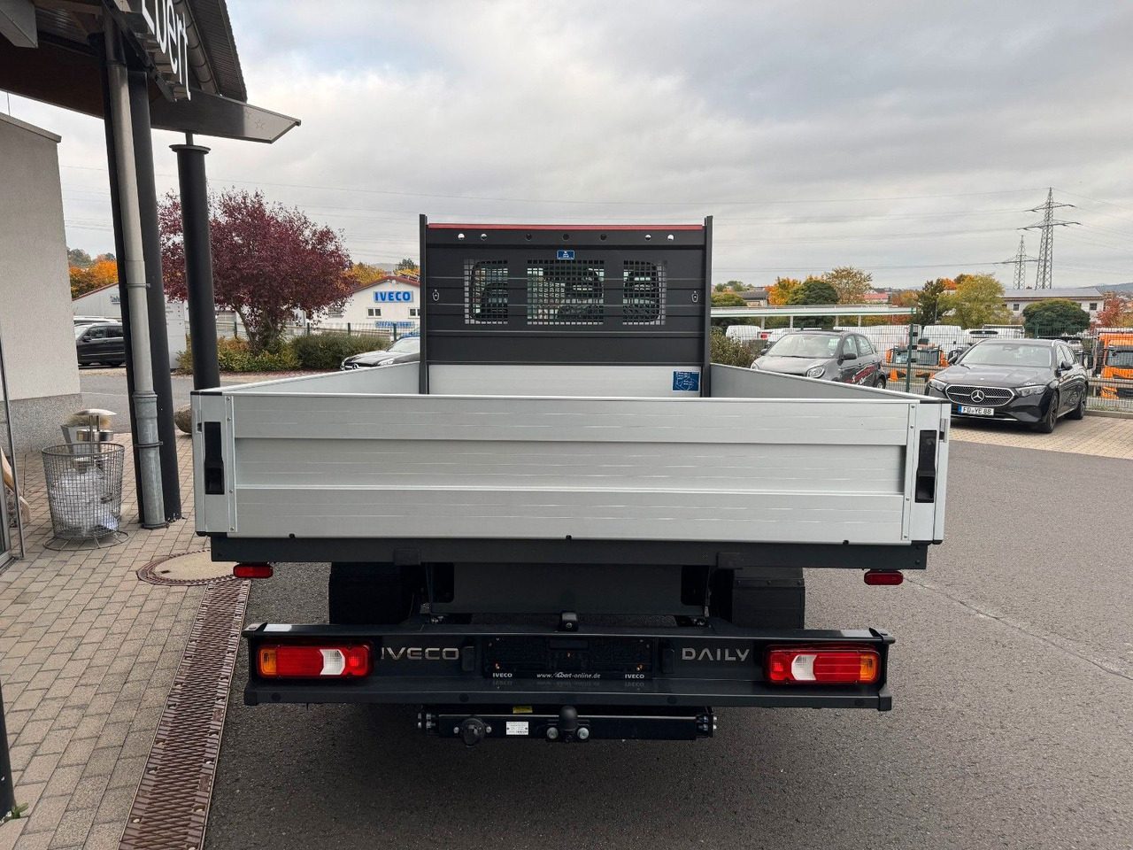 Iveco Daily 35S16 A8 *R3.450mm*Automatik*AHK*Kamera* - Flatbed van: picture 5 Iveco Daily 35S16 A8 *R3.450mm*Automatik*AHK*Kamera* - Flatbed van: picture 5