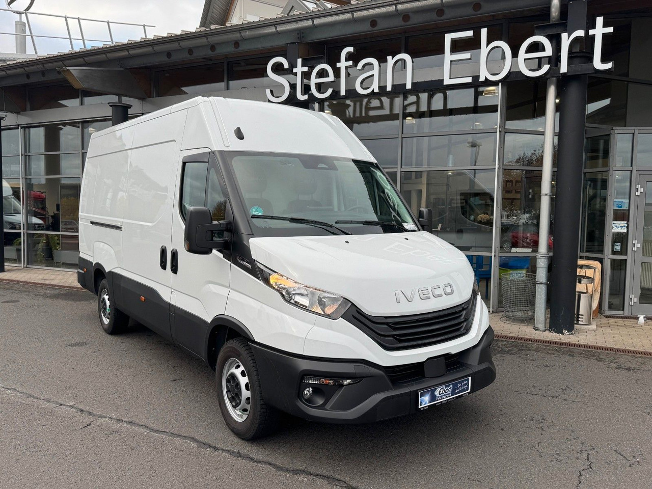 Iveco Daily 35S16 A8 *R3.520mm*Automatik*AHK*ACC* - Panel van: picture 2 Iveco Daily 35S16 A8 *R3.520mm*Automatik*AHK*ACC* - Panel van: picture 2