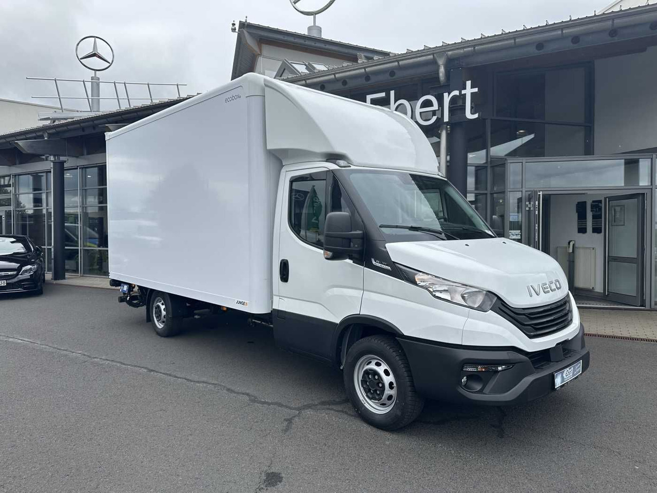 Iveco Daily 35S16 HA8/P Koffer *R4.100mm* LBW*Luft* - Box van: picture 1 Iveco Daily 35S16 HA8/P Koffer *R4.100mm* LBW*Luft* - Box van: picture 1