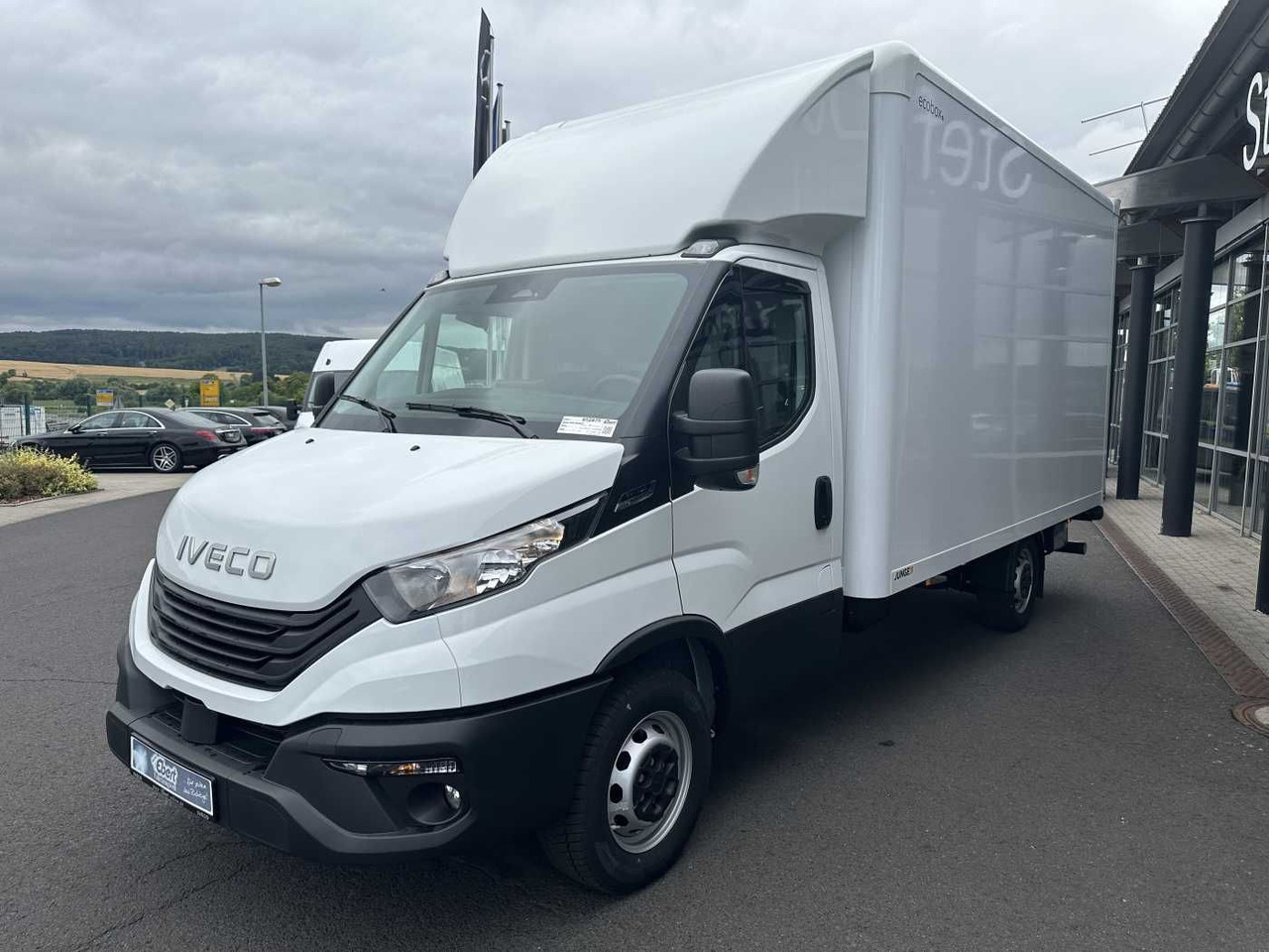 Iveco Daily 35S16 HA8/P Koffer *R4.100mm* LBW*Luft* - Box van: picture 4 Iveco Daily 35S16 HA8/P Koffer *R4.100mm* LBW*Luft* - Box van: picture 4