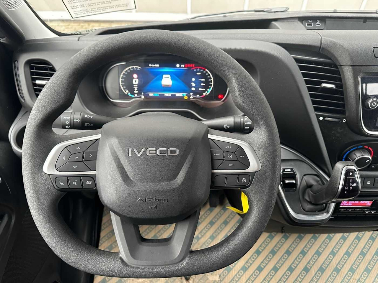 Flatbed van, Combi van Iveco Daily 50C18H A8 DoKa *AHK*Automatik*7-Sitze*: picture 10