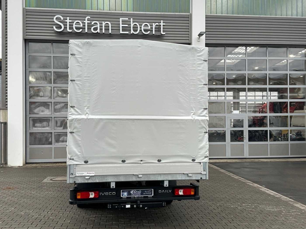 Flatbed van, Combi van Iveco Daily 50C18H A8 DoKa *AHK*Automatik*7-Sitze*: picture 6