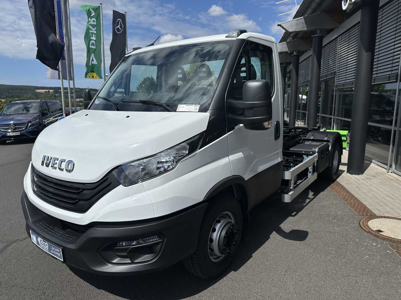 Iveco Daily 70C18 H 3.0L *R3.750mm*AHK*Luft*Sperre* - Hook lift truck: picture 3 Iveco Daily 70C18 H 3.0L *R3.750mm*AHK*Luft*Sperre* - Hook lift truck: picture 3