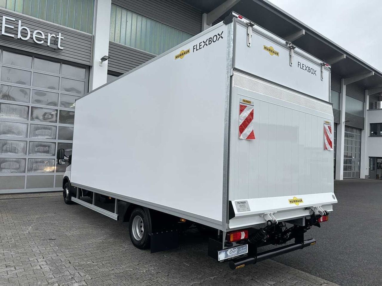 Lease a  Iveco Daily 70C18 HA8 *R5.100mm*LBW*Luft*Automatik* Iveco Daily 70C18 HA8 *R5.100mm*LBW*Luft*Automatik*: picture 9
