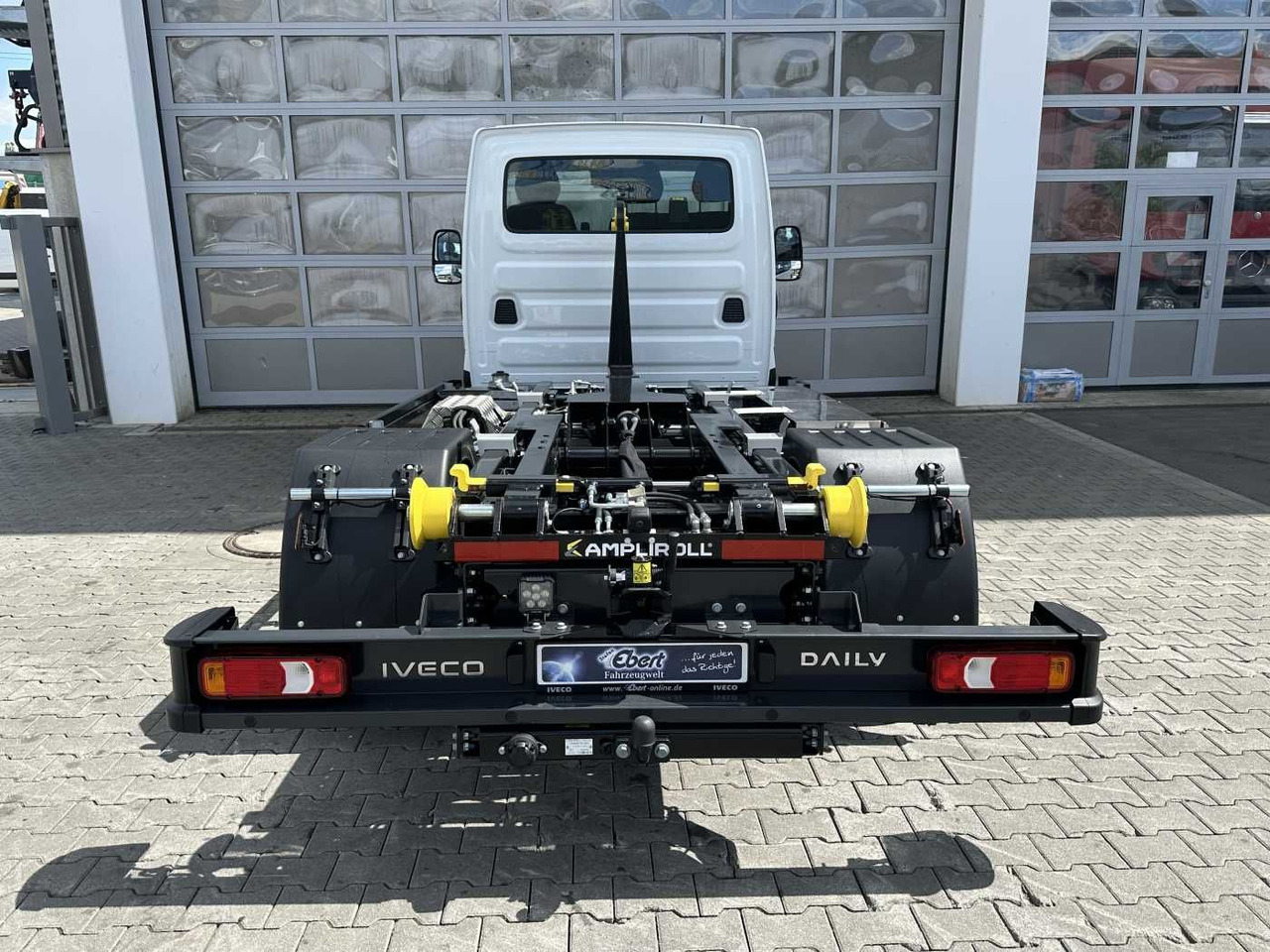 Iveco Daily 70C18 *R4100mm*Automatik*2xAHK*Luft* - Hook lift truck: picture 5 Iveco Daily 70C18 *R4100mm*Automatik*2xAHK*Luft* - Hook lift truck: picture 5