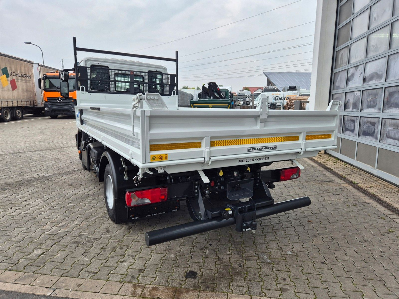Lease a  Iveco Eurocargo ML80E21 Meiller Kipper 2x AHK 3 Sitze Iveco Eurocargo ML80E21 Meiller Kipper 2x AHK 3 Sitze: picture 30 Lease a  Iveco Eurocargo ML80E21 Meiller Kipper 2x AHK 3 Sitze Iveco Eurocargo ML80E21 Meiller Kipper 2x AHK 3 Sitze: picture 30
