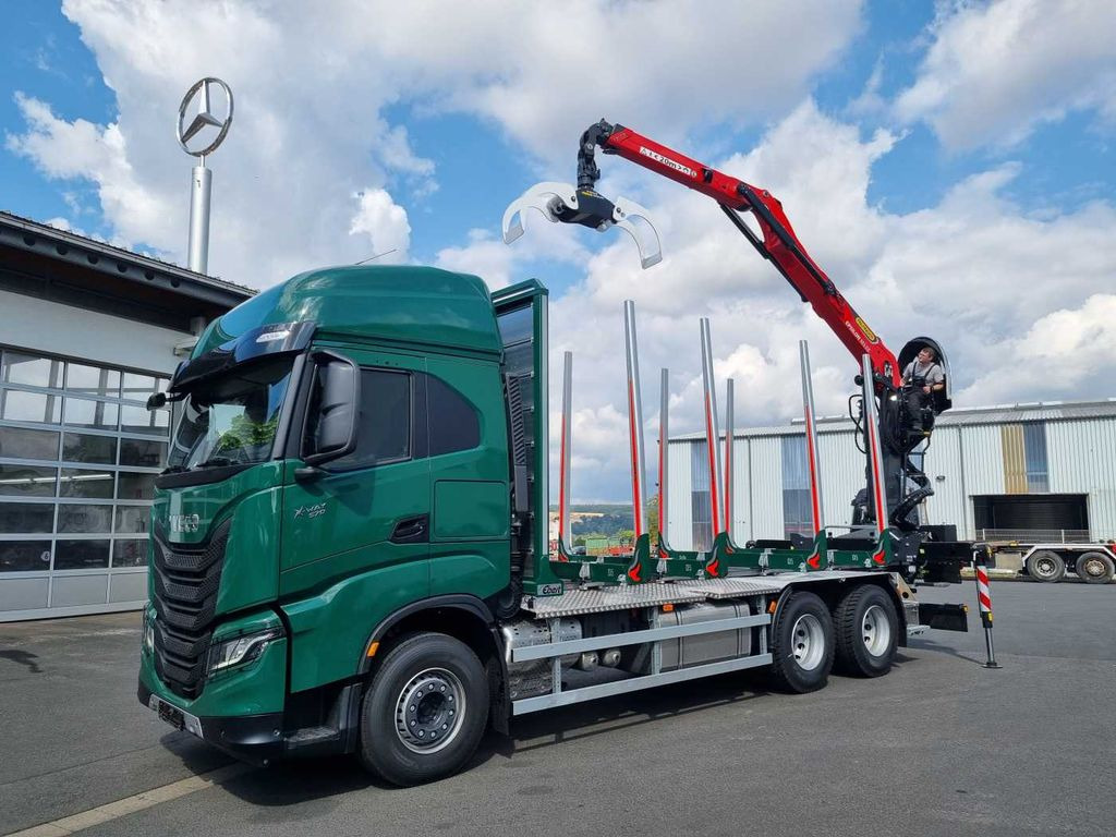 Iveco X-WAY AS300X57ZP ON+ 6x4 Palfinger Epsilon M12 Z - Timber truck, Crane truck: picture 1 Iveco X-WAY AS300X57ZP ON+ 6x4 Palfinger Epsilon M12 Z - Timber truck, Crane truck: picture 1