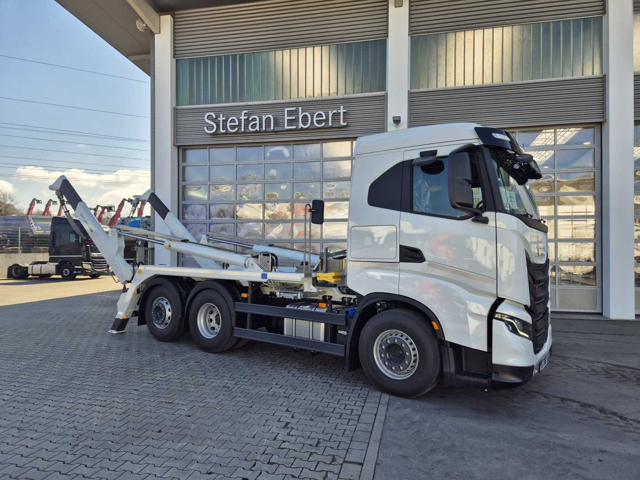 Iveco X-Way AS280X46Y/PS ON 6x2 Meiller AK16 Intarder - Tipper: picture 4 Iveco X-Way AS280X46Y/PS ON 6x2 Meiller AK16 Intarder - Tipper: picture 4