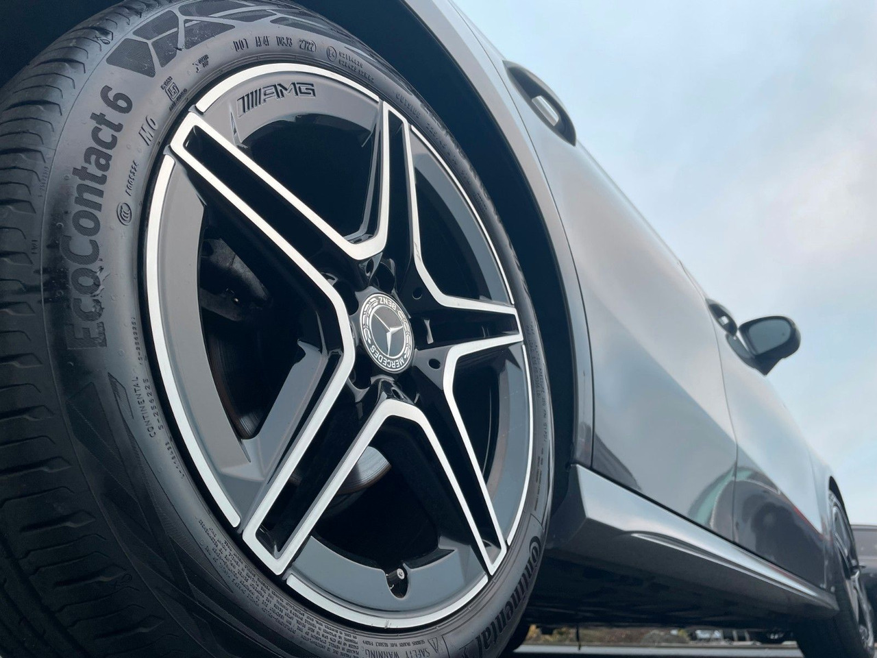 Mercedes-Benz A 180 AMG+LED+IHC+RFK+TotWinkel+SFIntegration - Car: picture 5 Mercedes-Benz A 180 AMG+LED+IHC+RFK+TotWinkel+SFIntegration - Car: picture 5