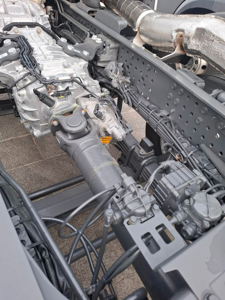 Mercedes-Benz Arocs 4153 8x4 Fahrgestell - Cab chassis truck: picture 5 Mercedes-Benz Arocs 4153 8x4 Fahrgestell - Cab chassis truck: picture 5