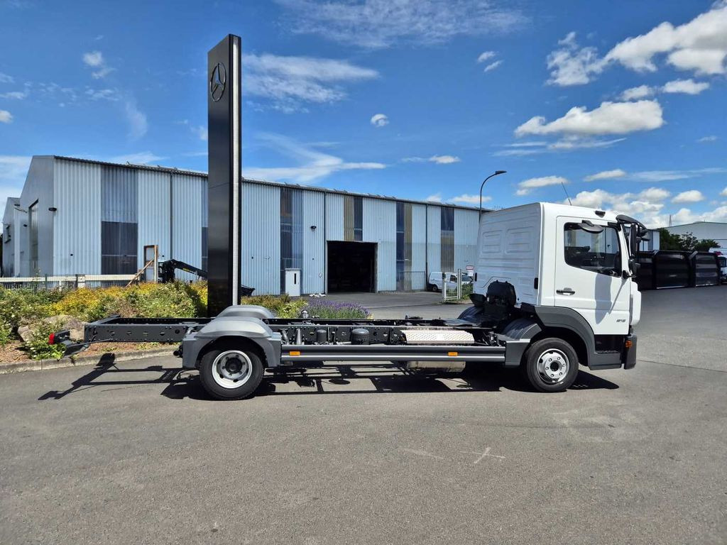 New Cab chassis truck Mercedes-Benz Atego 818 L Fahrgestell, 6 Stück vorhanden: picture 6