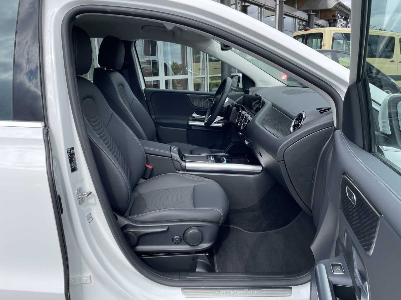 Car Mercedes-Benz B 180 7G Progressive R-Kamera+LED+ Winterpaket+C: picture 8