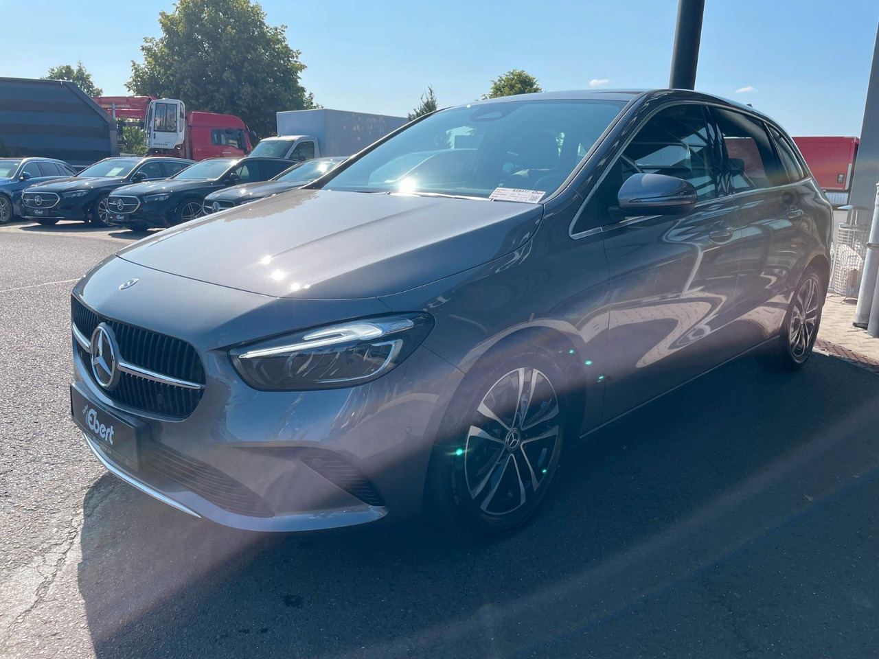 Mercedes-Benz B 200 d Progressive R-Kamera+Carplay+El.Heckklap - Station wagon: picture 2 Mercedes-Benz B 200 d Progressive R-Kamera+Carplay+El.Heckklap - Station wagon: picture 2