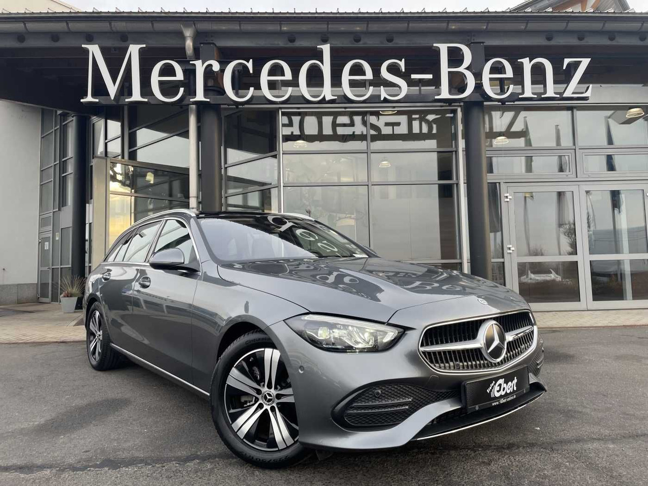 Mercedes-Benz C 180 T 9G AVANTGARDE+R-Kamera +PANO+SHZ+SPIEGEL - Car: picture 1 Mercedes-Benz C 180 T 9G AVANTGARDE+R-Kamera +PANO+SHZ+SPIEGEL - Car: picture 1
