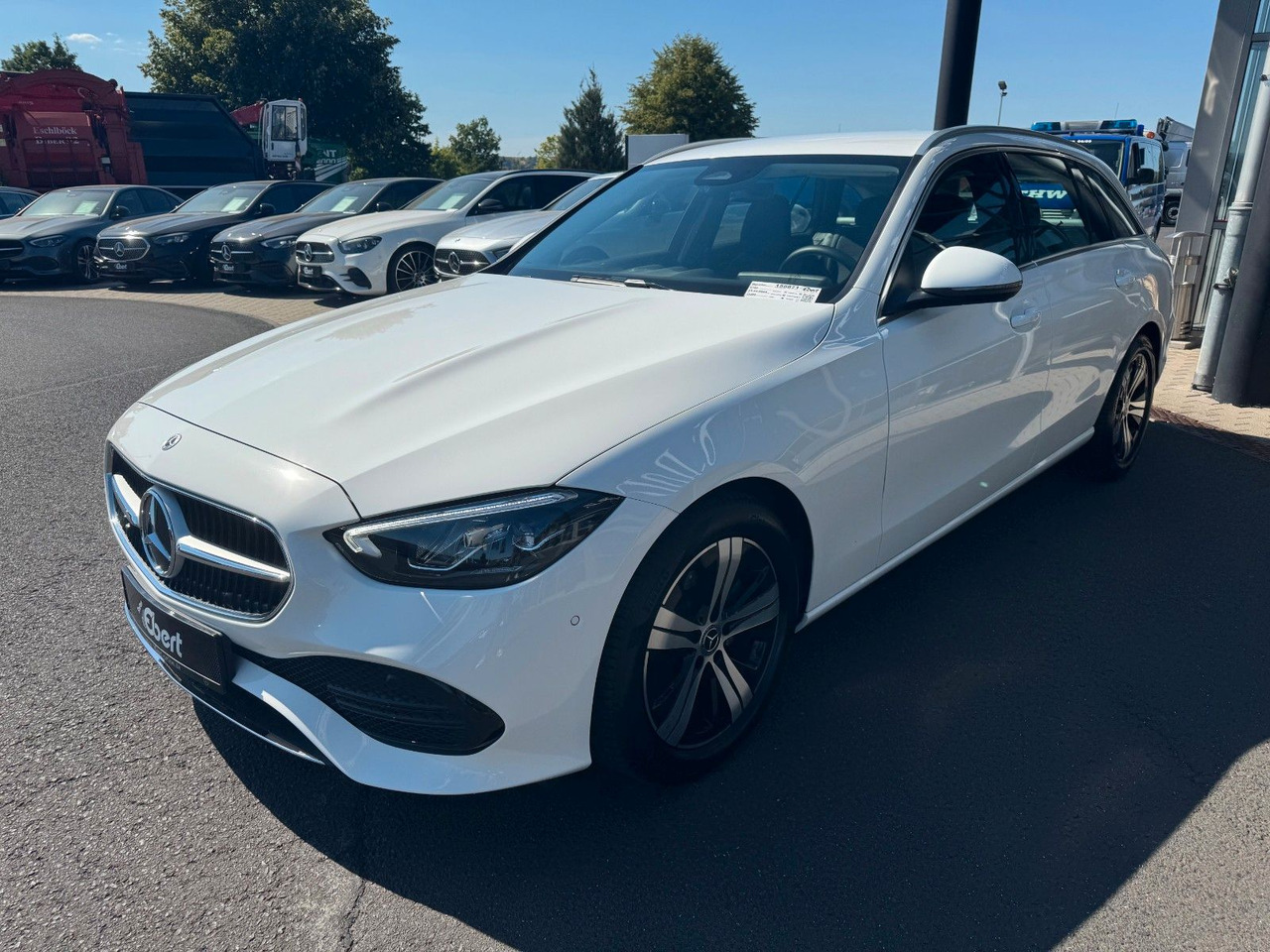 Mercedes-Benz C 180 T Avantgarde+AHK+Memory+Ambiente+TotW - Station wagon: picture 2 Mercedes-Benz C 180 T Avantgarde+AHK+Memory+Ambiente+TotW - Station wagon: picture 2