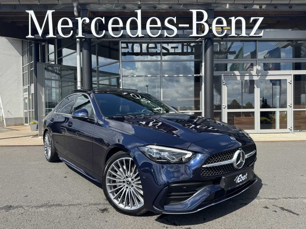 Mercedes-Benz C 200 4M 9G AMG+Pano+DistrPro+AHK+360+ Ambiente - Car: picture 1 Mercedes-Benz C 200 4M 9G AMG+Pano+DistrPro+AHK+360+ Ambiente - Car: picture 1