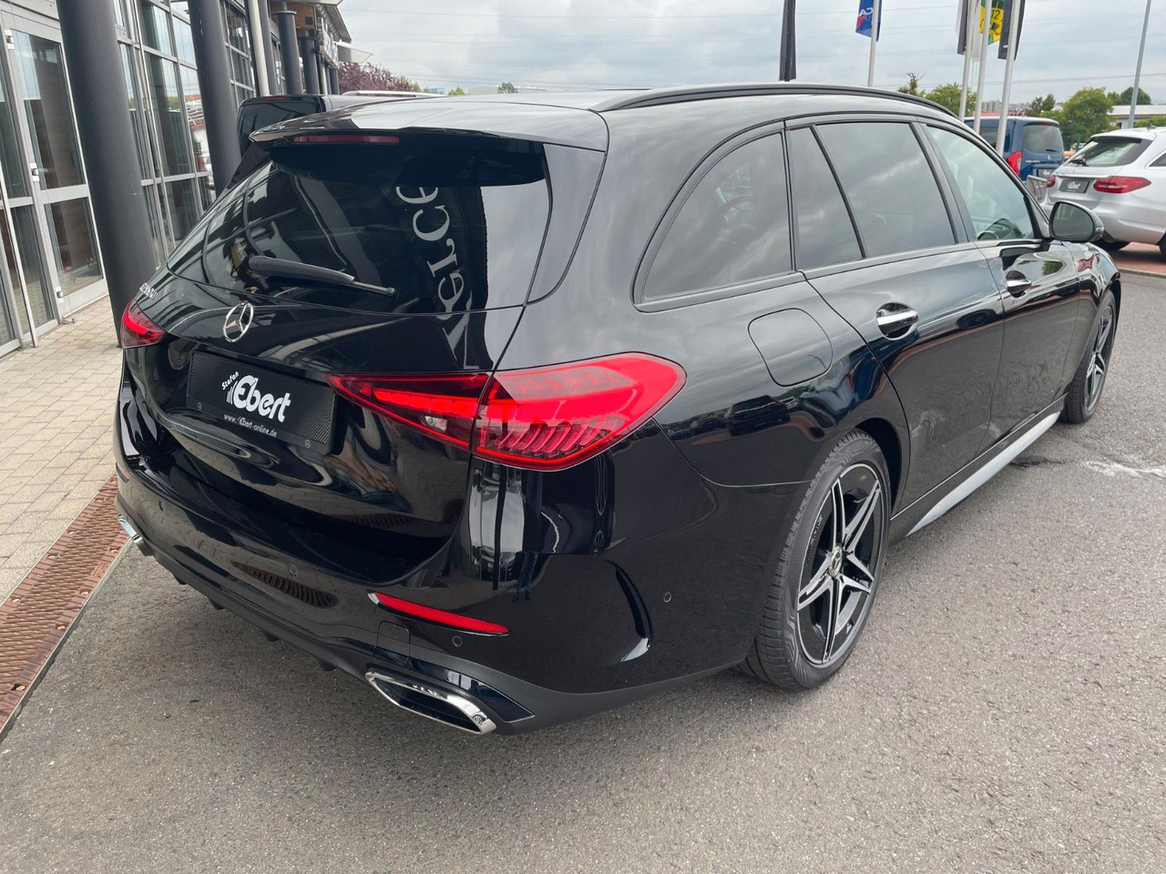 Mercedes-Benz C 200 d T AMG+Night+360°+Digital+Memory+Keyless - Station wagon: picture 4 Mercedes-Benz C 200 d T AMG+Night+360°+Digital+Memory+Keyless - Station wagon: picture 4