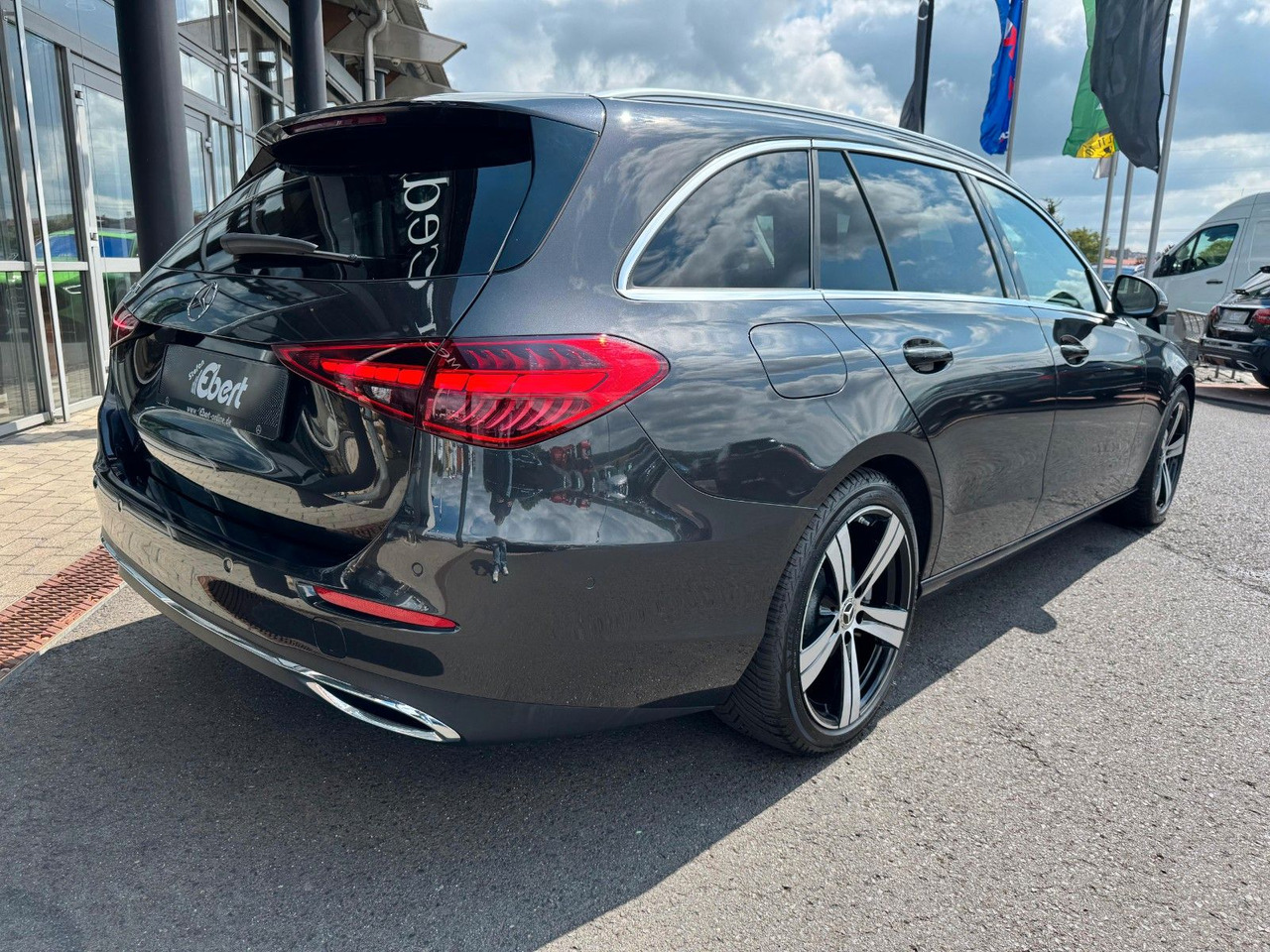 Mercedes-Benz C 200d T Avantgarde AHK+RFK+Memory+TotW - Station wagon: picture 4 Mercedes-Benz C 200d T Avantgarde AHK+RFK+Memory+TotW - Station wagon: picture 4