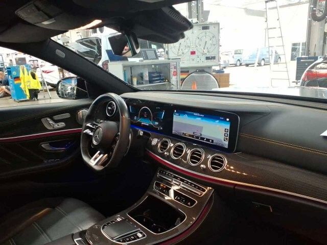 Mercedes-Benz E 63 AMG S Pano+Burm+AirM+HUD+Multibeam+HUD+360 - Sedan: picture 3 Mercedes-Benz E 63 AMG S Pano+Burm+AirM+HUD+Multibeam+HUD+360 - Sedan: picture 3