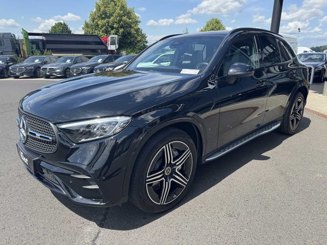 Mercedes-Benz GLC 200 4M AMG+Pano+Memory+RFK+Night+TotW - SUV: picture 2 Mercedes-Benz GLC 200 4M AMG+Pano+Memory+RFK+Night+TotW - SUV: picture 2