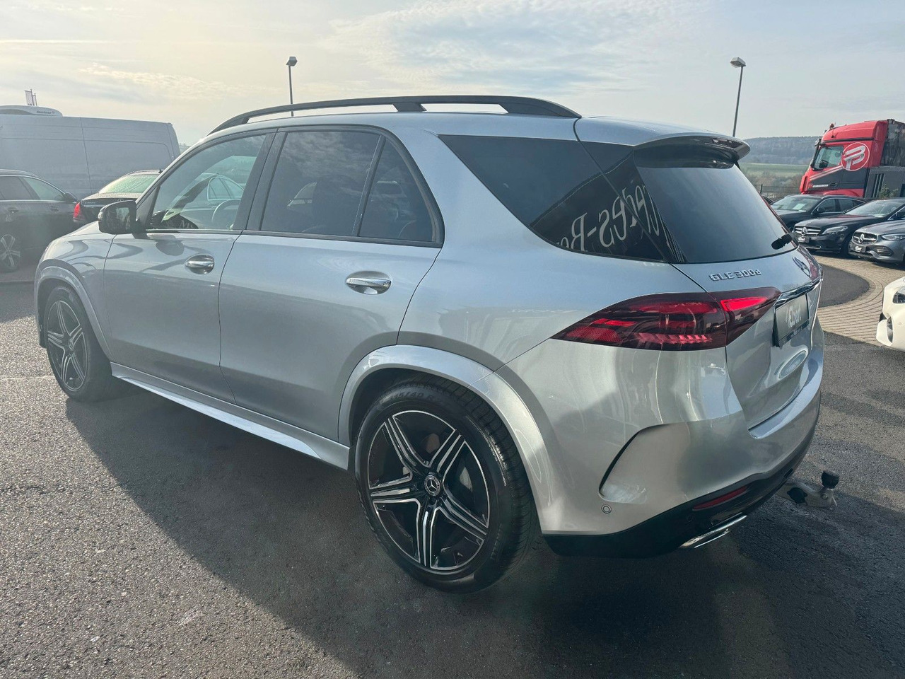 Mercedes-Benz GLE 300 d AMG AHK+360°+HUD+Pano+MBeam+Burm+Air - SUV: picture 3 Mercedes-Benz GLE 300 d AMG AHK+360°+HUD+Pano+MBeam+Burm+Air - SUV: picture 3