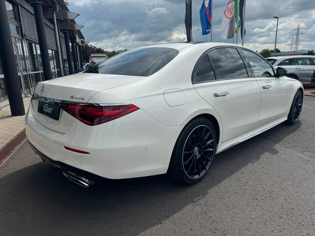 Mercedes-Benz S 400d 4M L AMG+Burm+Airm+Pano+360+uvm. - Sedan: picture 4 Mercedes-Benz S 400d 4M L AMG+Burm+Airm+Pano+360+uvm. - Sedan: picture 4