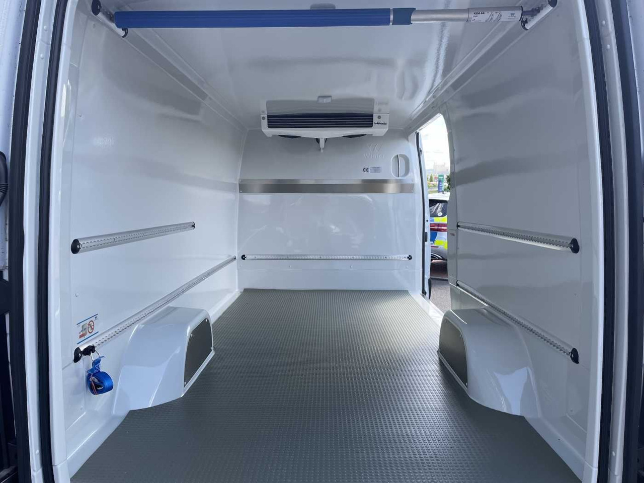 Refrigerated van Mercedes-Benz Sprinter 315 CDI Frischdienst Fahr-/Standkühlung: picture 6
