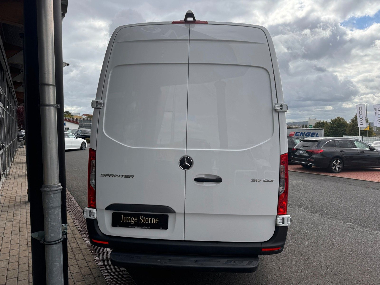 Mercedes-Benz Sprinter 317 CDI 4325 Klima 360 SHZ Schwing - Panel van: picture 5 Mercedes-Benz Sprinter 317 CDI 4325 Klima 360 SHZ Schwing - Panel van: picture 5